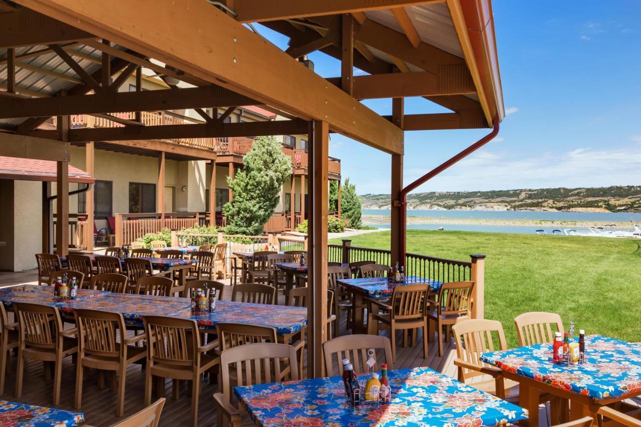 Arrowwood Resort At Cedar Shore Oacoma Buitenkant foto